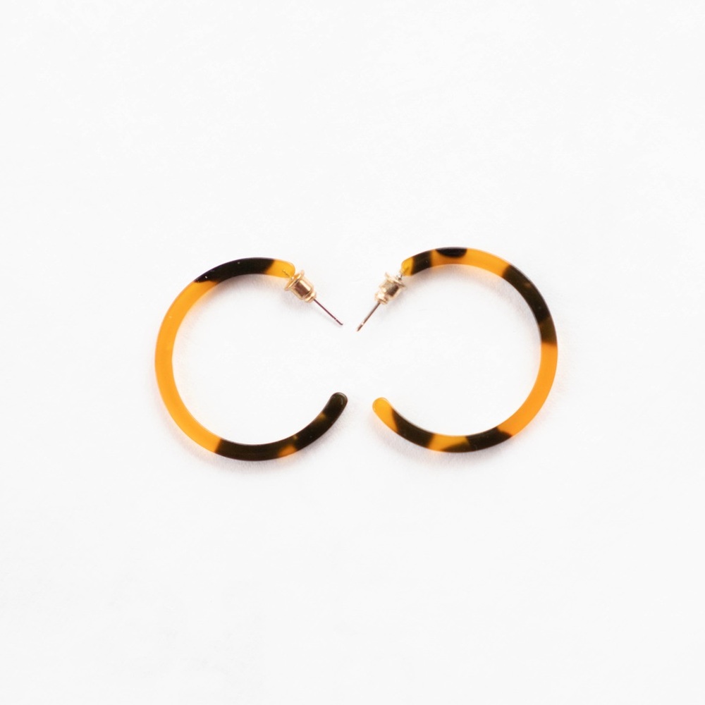 Leopard Acrylic Hoop Earrings - Picture 2 of 4
